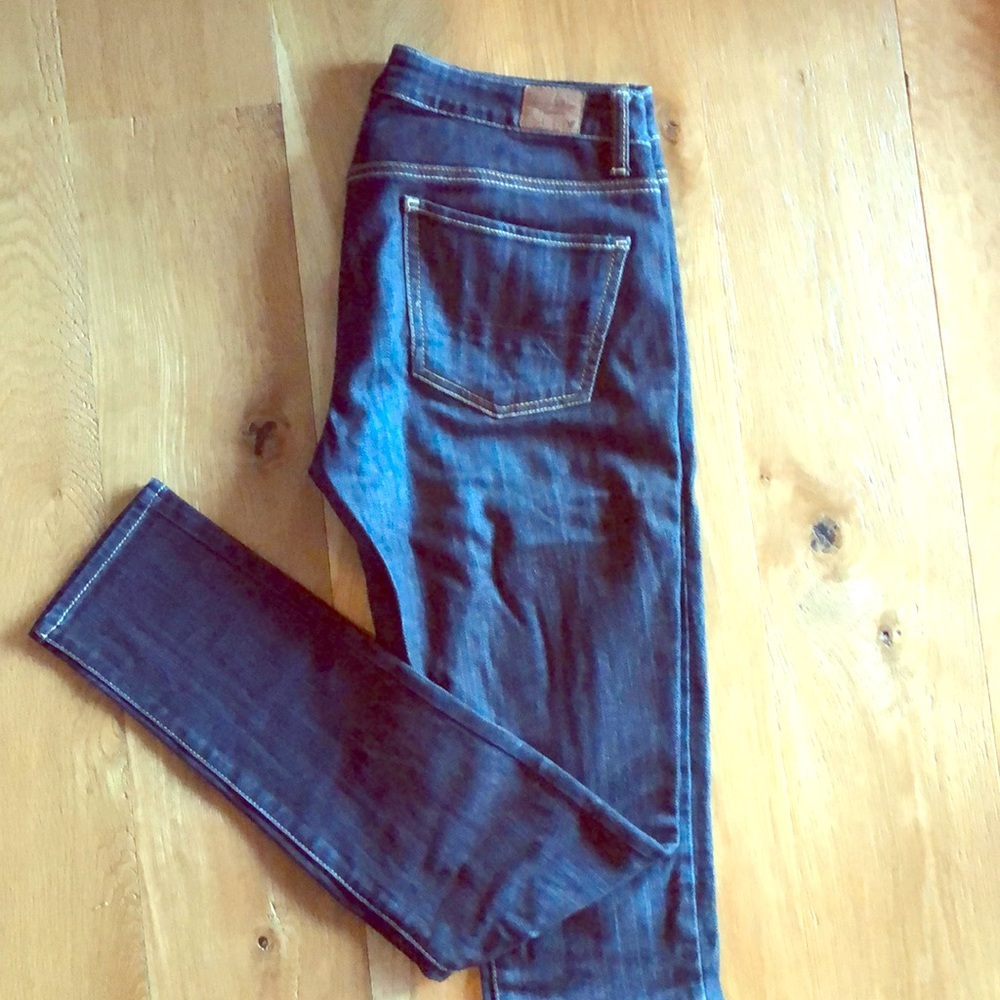 AE Super Skinny High Rise Jeans Size 6R